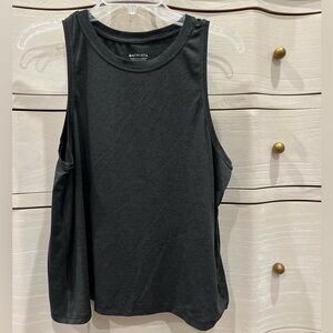 Athleta Uptempo Tank Size Medium